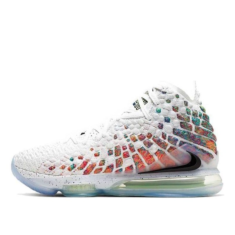 Nike LeBron 17 - Durabilité Renforcée